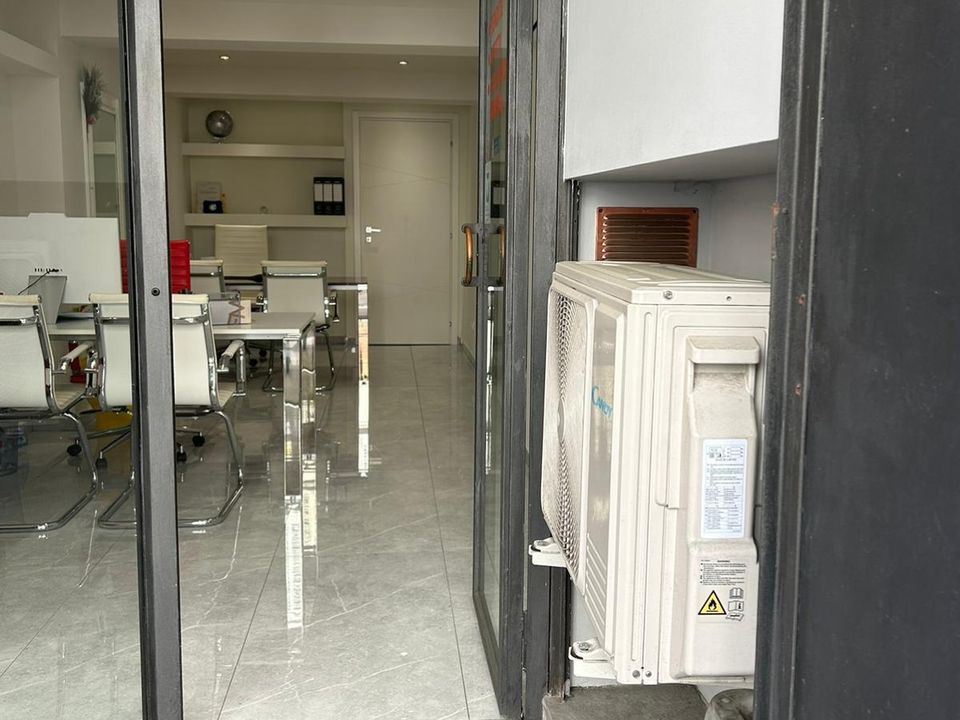 Erhvervsejendom i Parma, Parma - foto 2