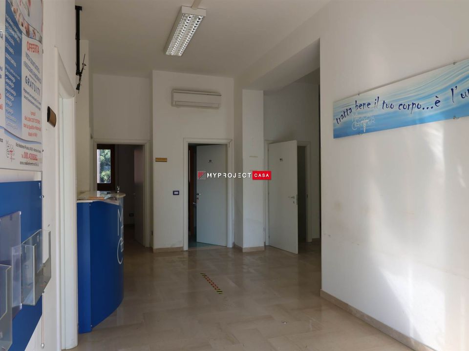 Erhvervsejendom i Martina Franca, Taranto - foto 2