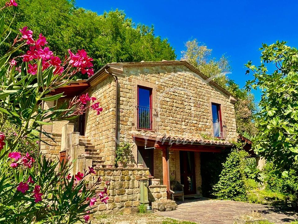 Landejendom i San Ginesio, Macerata - foto 1