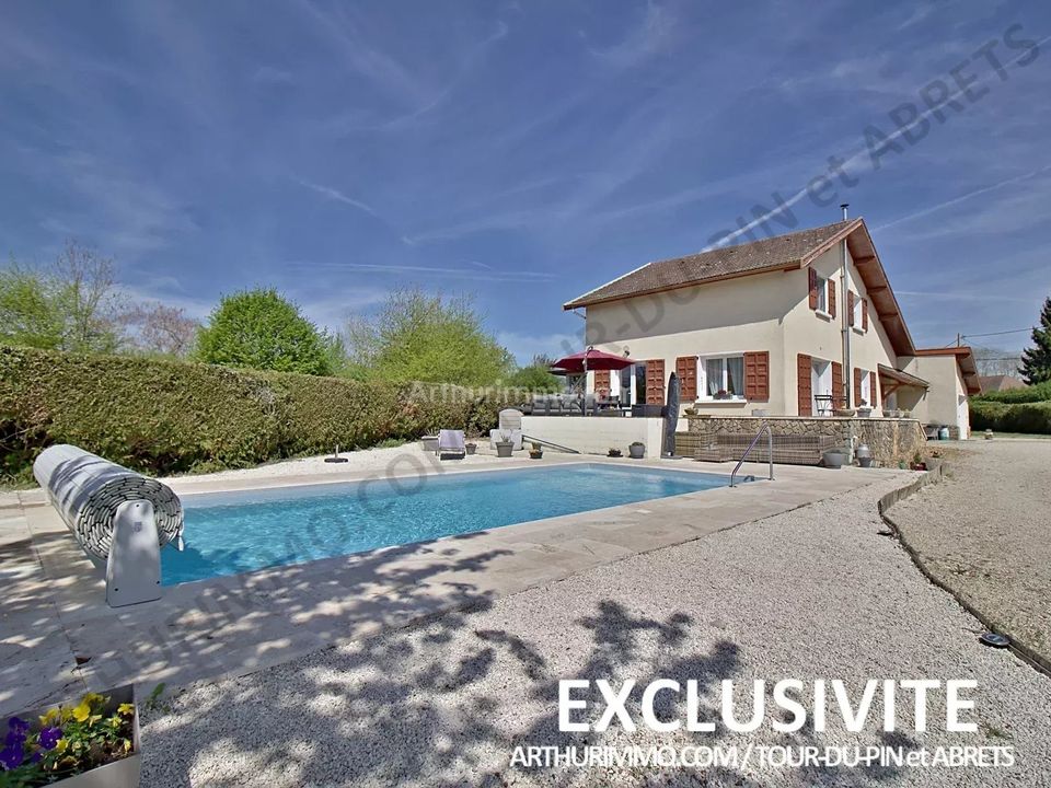 Villa i La Tour-du-Pin, Isere - foto 1