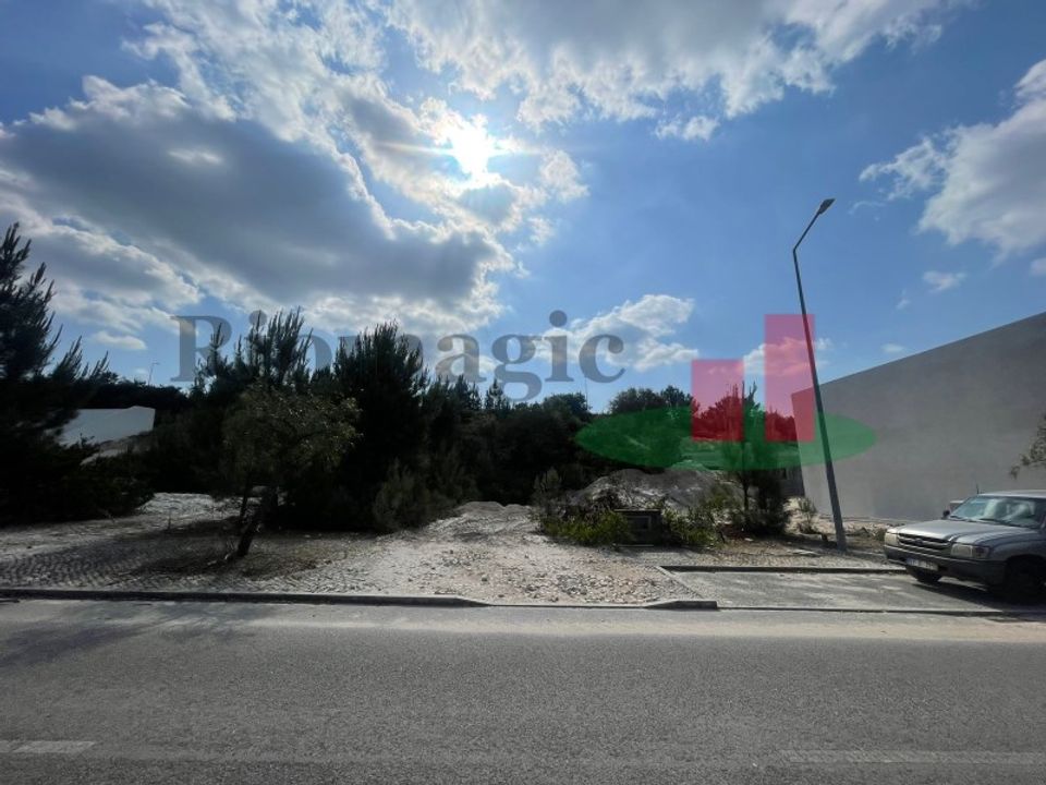 Helårsgrund i Rio Maior, Santarem - foto 1