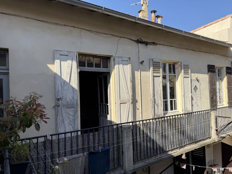 Lejlighed i Arles, Bouches-du-Rhone - foto 2