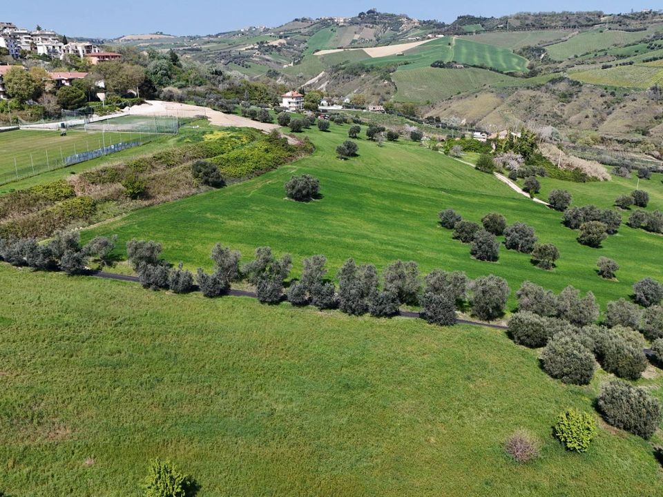 Helårsgrund i Monteprandone, Ascoli Piceno - foto 1