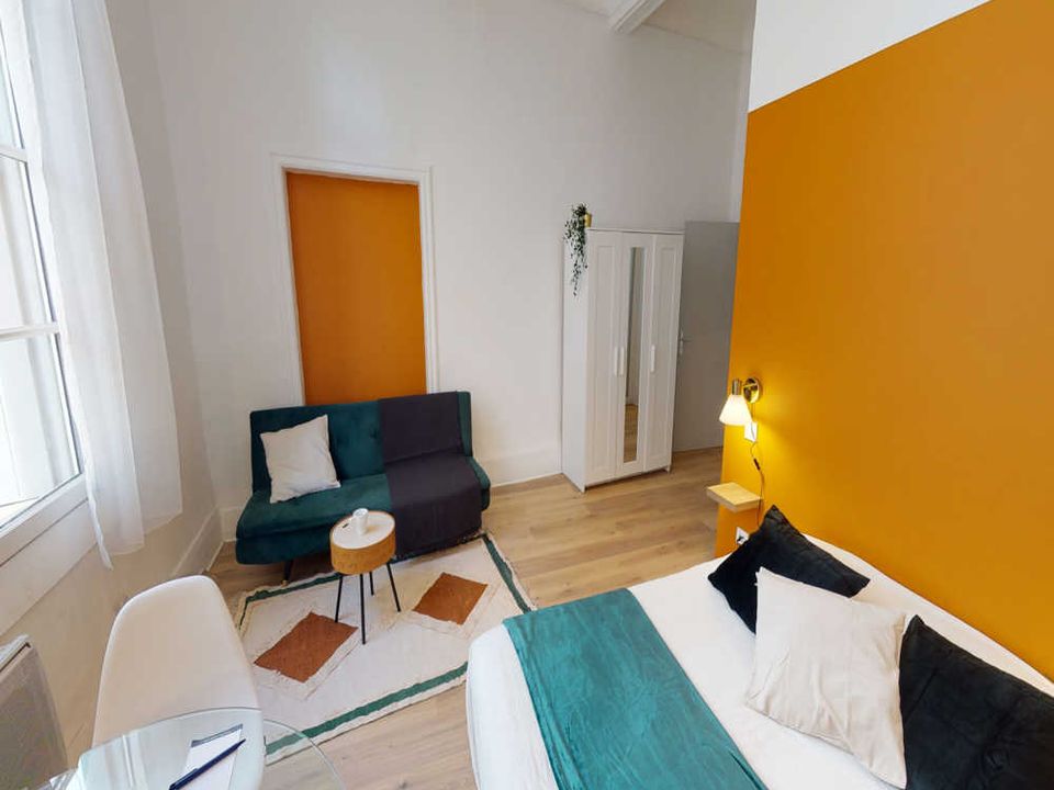 Apartment in Montpellier, Herault - photo 2