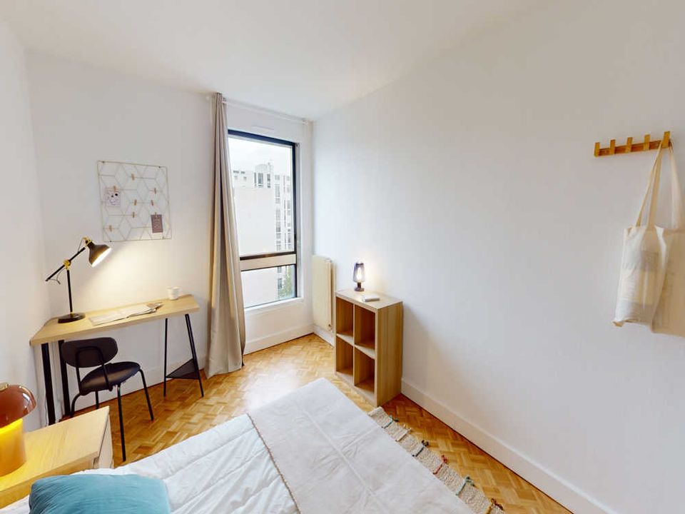 Apartment in Paris, Paris - photo 2