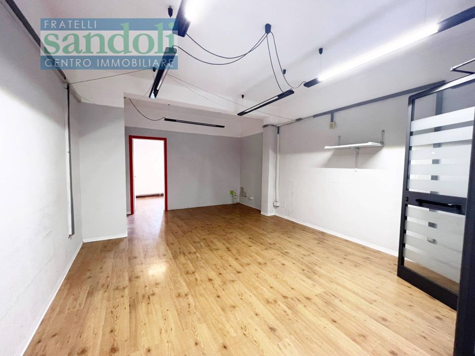 Commercial property in Vercelli, Vercelli - photo 3