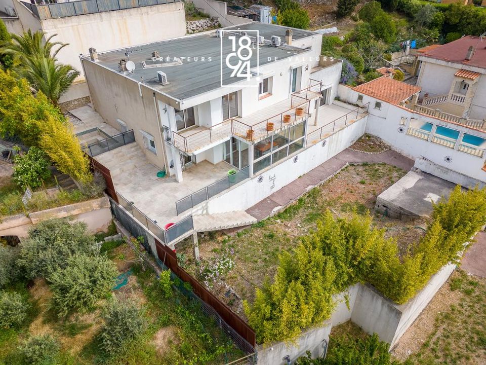 Villa i Carnoux-en-Provence, Bouches-du-Rhone - foto 2