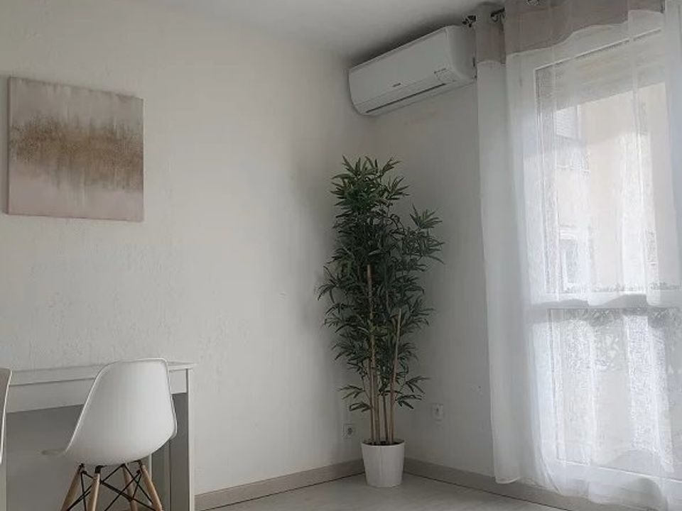 Lejlighed i Saint-Laurent-du-Var, Alpes-Maritimes - foto 1