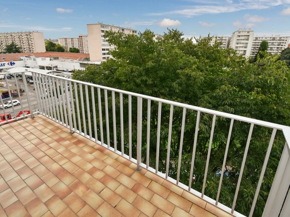Lejlighed i Villeurbanne, Rhone - foto 2