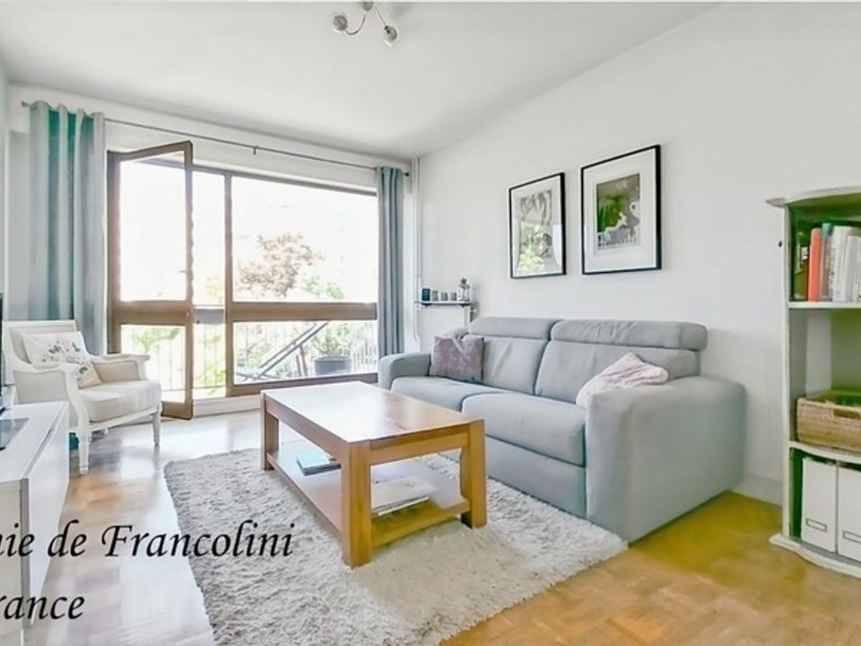 Lejlighed i Montreuil, Seine-Saint-Denis - foto 1