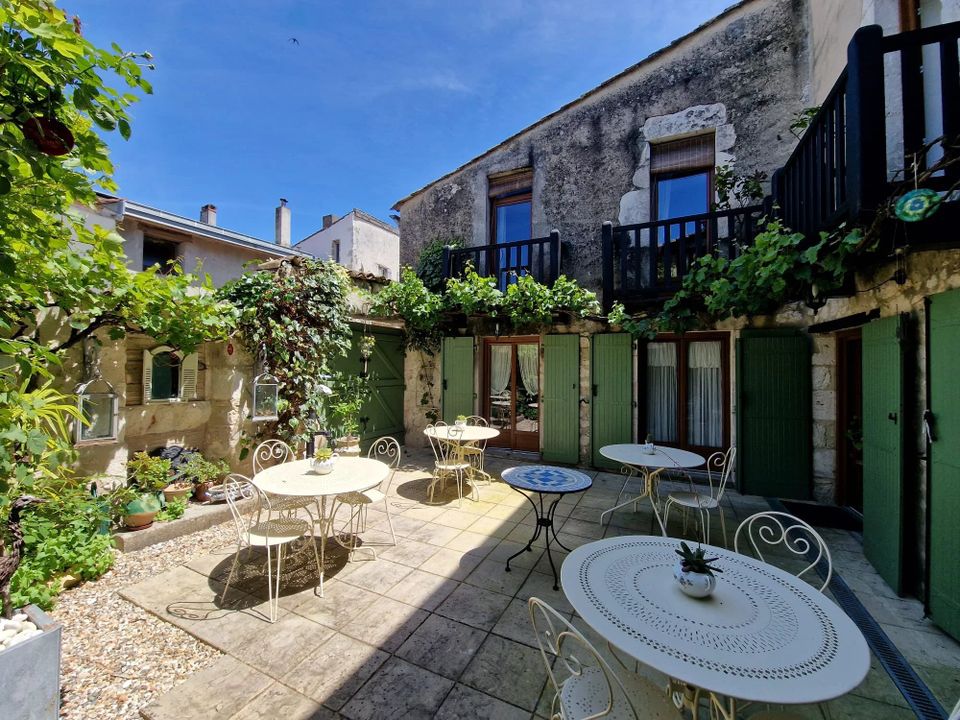 Village house in Eymet, Dordogne - photo 1