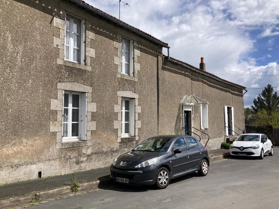 Villa i Châtillon-sur-Thouet, Deux-Sevres - foto 1