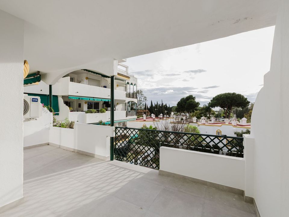 Lejlighed i La Reserva, Malaga - foto 2