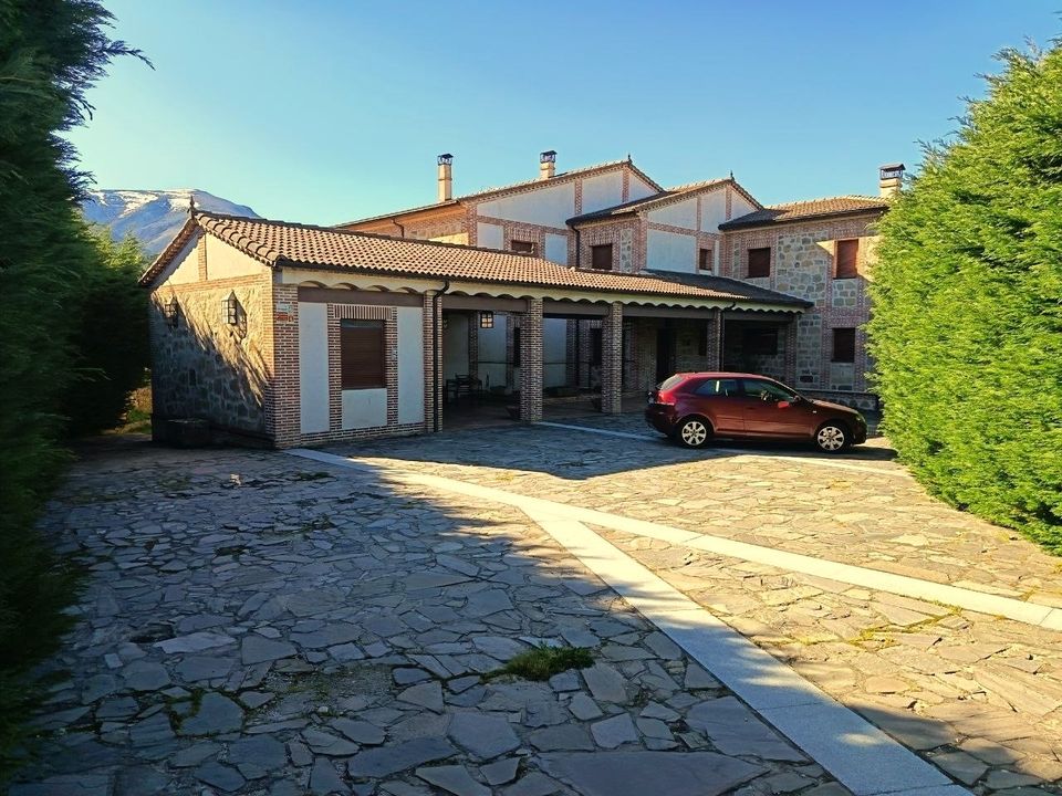 Erhvervsejendom i Navalonguilla, Avila - foto 1