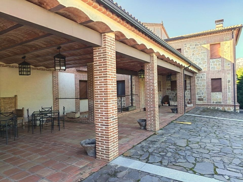 Erhvervsejendom i Navalonguilla, Avila - foto 4