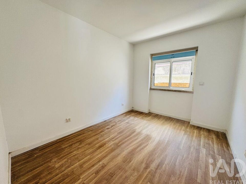 Byhus i Almada, Setubal - foto 4