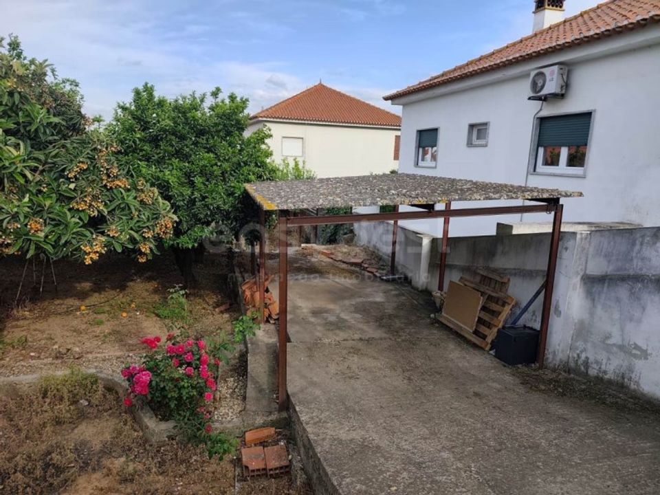 Helårsgrund i Aljustrel, Beja - foto 1