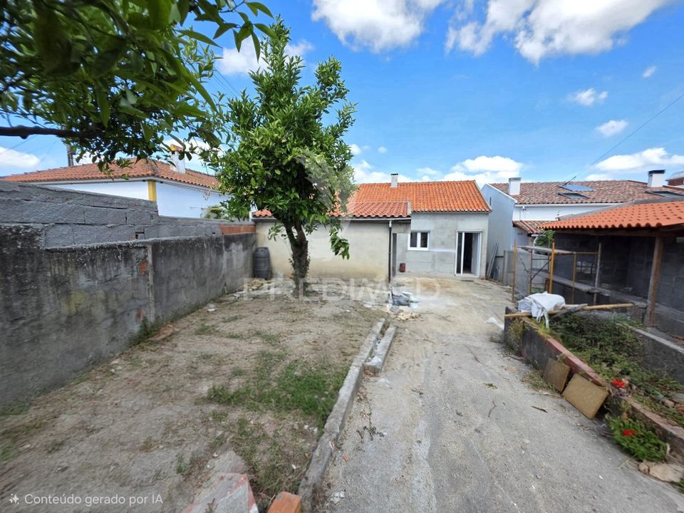 Byhus i Torres Novas, Santarem - foto 1