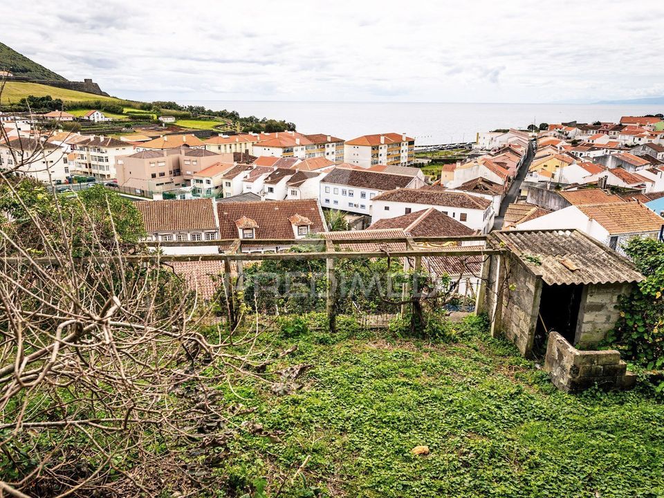 Byhus i Angra do Heroismo, Terceira - foto 3