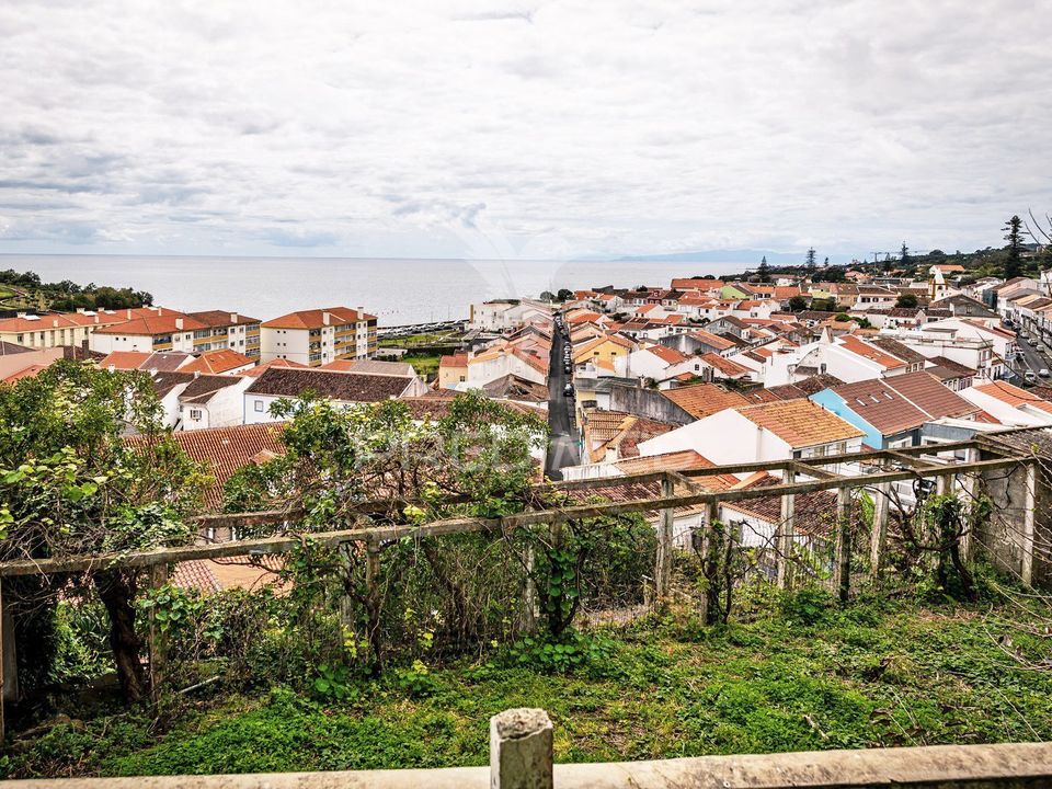 Byhus i Angra do Heroismo, Terceira - foto 4