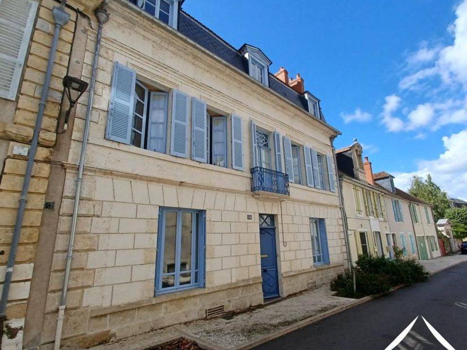 Villa i La Charité-sur-Loire, Nievre - foto 1