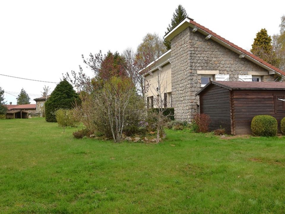 Villa i Saint-Genest-Malifaux, Loire - foto 1
