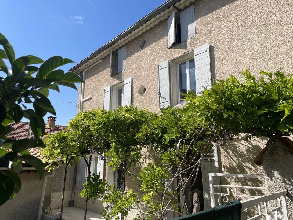 Villa i Sorgues, Vaucluse - foto 1