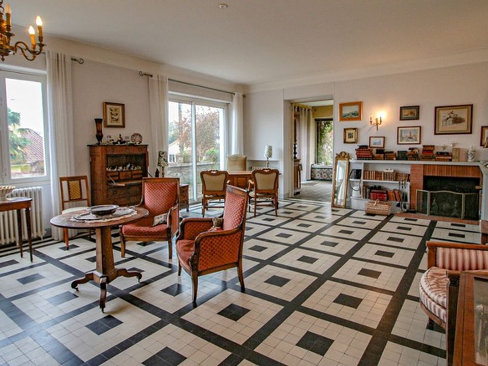 Villa i Orthez, Pyrenees-Atlantiques - foto 1