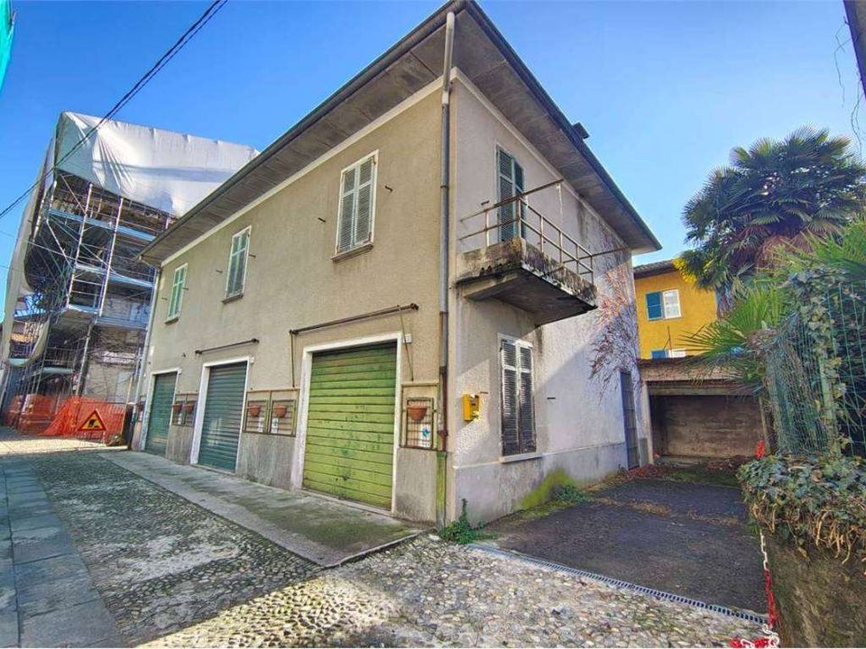 Erhvervsejendom i Verbania, Verbano Cusio Ossola - foto 1