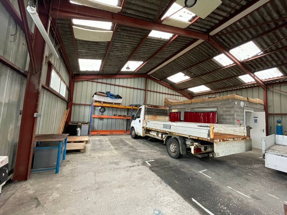 Gewerbeimmobilie in Hennebont, Morbihan - Foto 2
