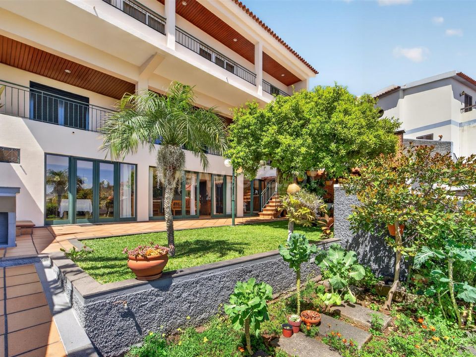 Villa i Funchal, Madeira - bilde 1