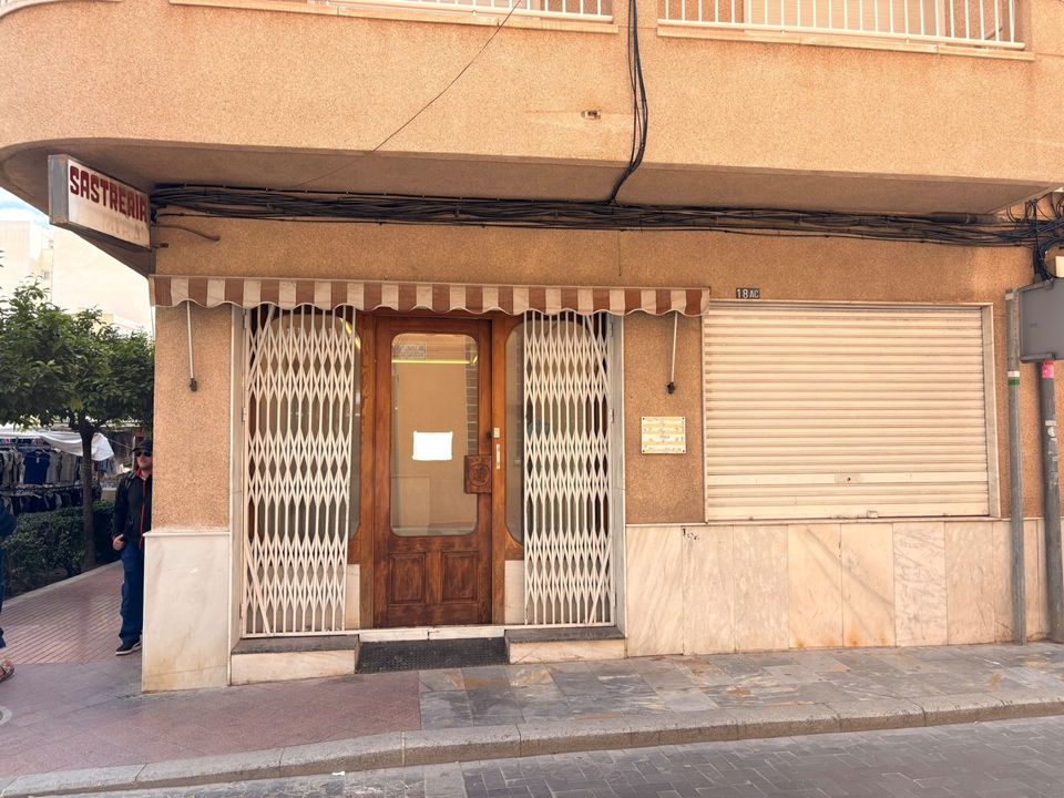 Erhvervsejendom i Callosa De Segura, Alicante - foto 2