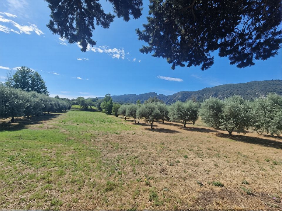 Villa in Oppede, Vaucluse - photo 4
