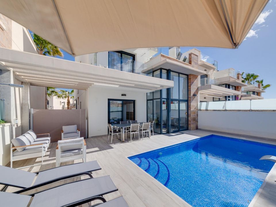 Villa i Cabo Roig, Alicante - foto 1