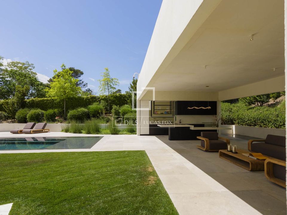 Villa i Pozuelo De Alarcon, Madrid - foto 1