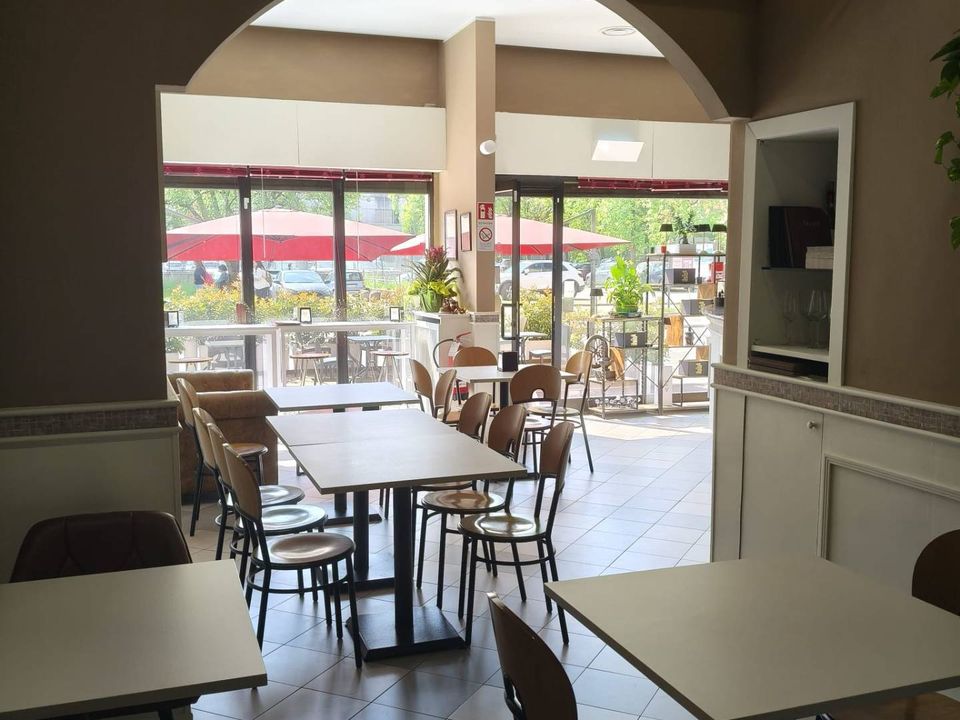 Propiedad comercial en Saronno, Varese - foto 2