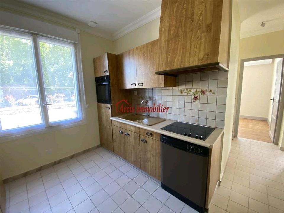 Lejlighed i Arcis-sur-Aube, Aube - foto 2