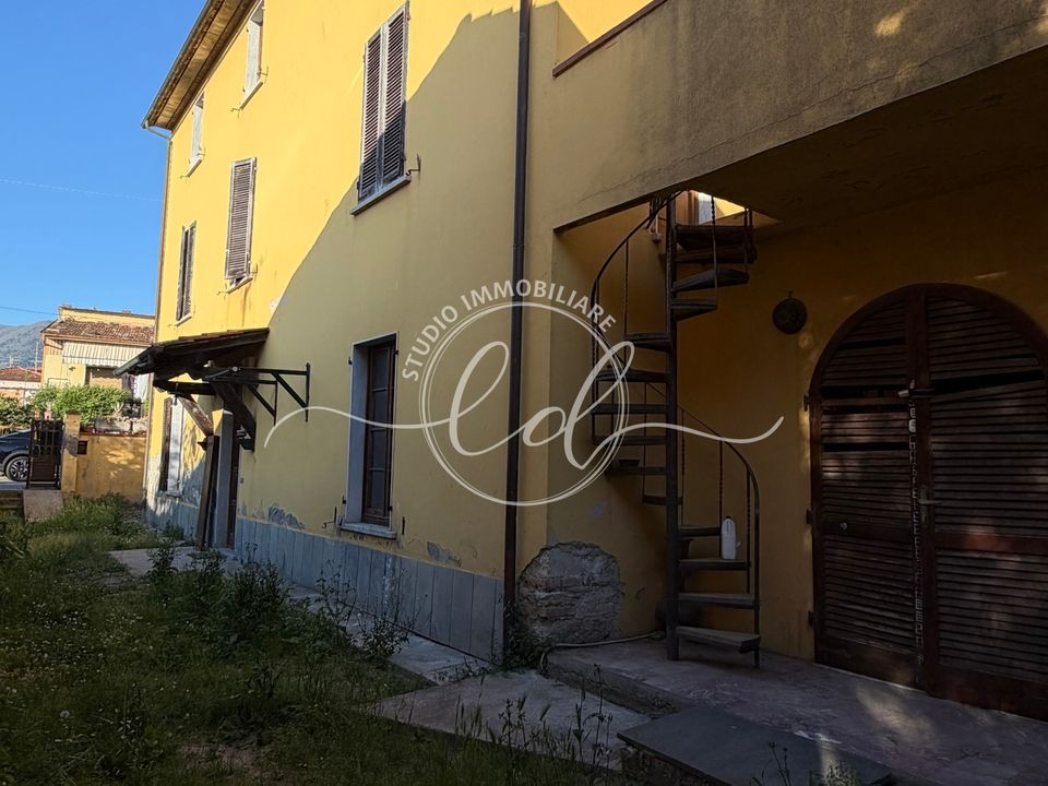 Byhus i Seravezza, Lucca - foto 1