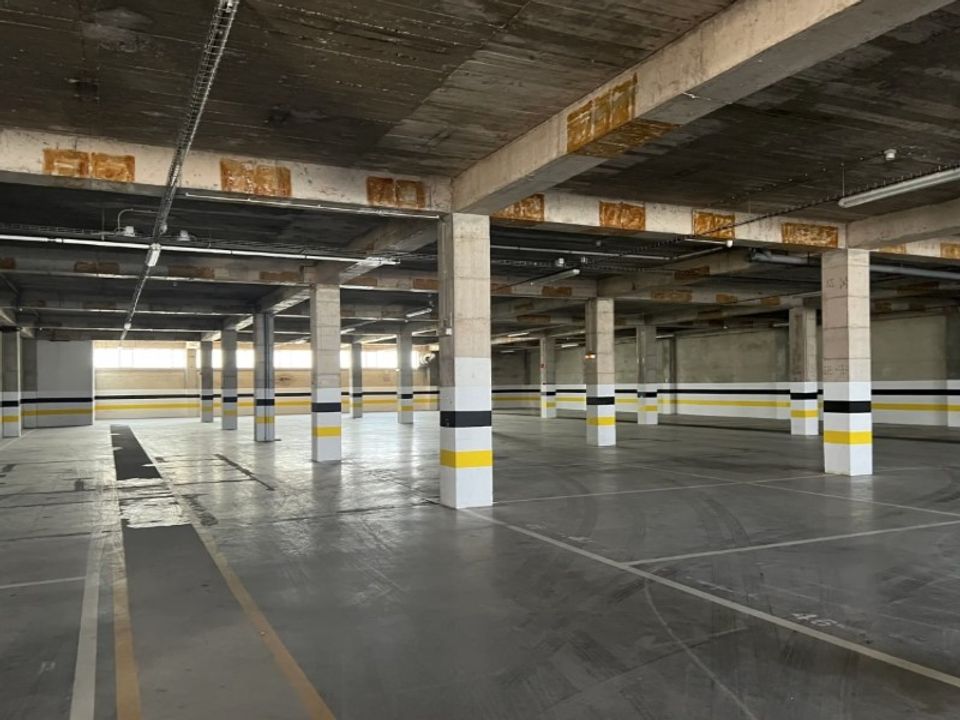 Erhvervsejendom i Carnaxide, Lisbon - foto 4