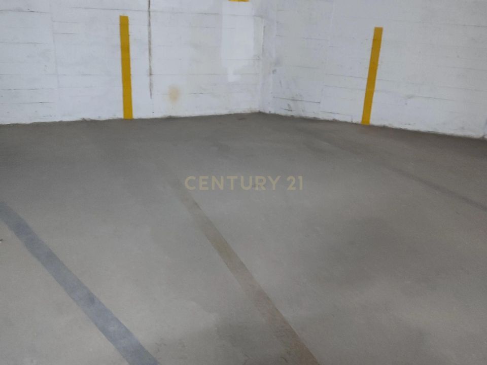 Garage i Armacao de Pera, Faro - foto 1