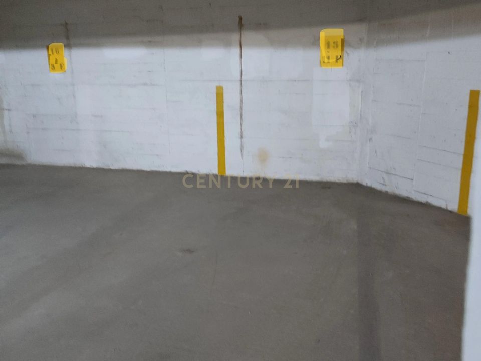 Garage i Armacao de Pera, Faro - foto 2