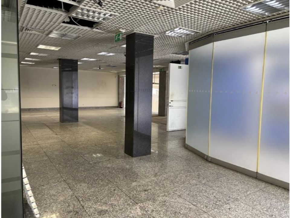 Erhvervsejendom i Odivelas, Lisbon - foto 1