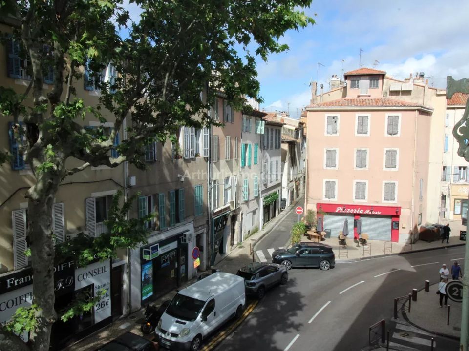 Lejlighed i Aubagne en Provence, Bouches-du-Rhone - foto 1