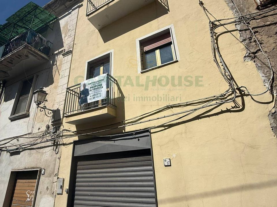 Villa i Mercato San Severino, Salerno - bilde 1