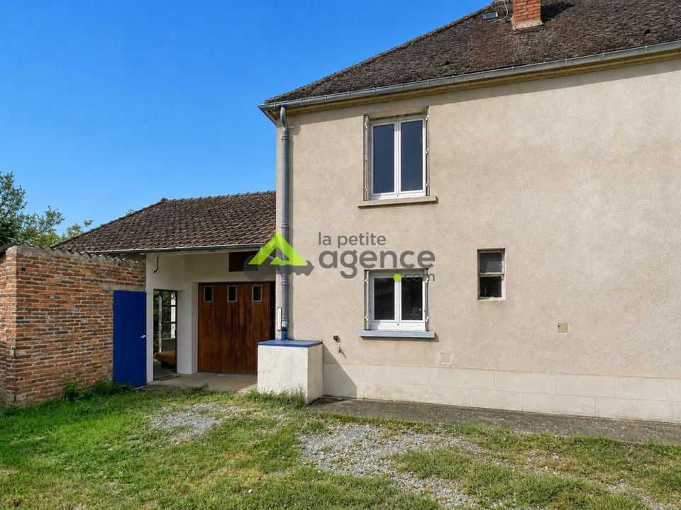 Village house in Saint-Médard-la-Rochette, Creuse - photo 4