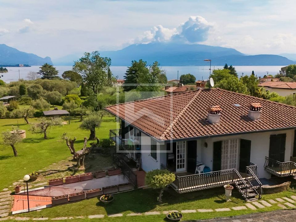 Villa i Manerba Del Garda, Brescia - bilde 1