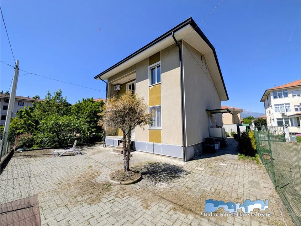 Villa a Ivrea, Turin - foto 1