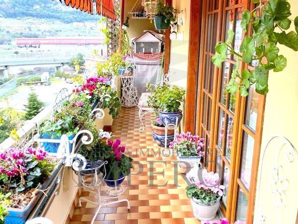 Lejlighed i Ventimiglia, Imperia - foto 1