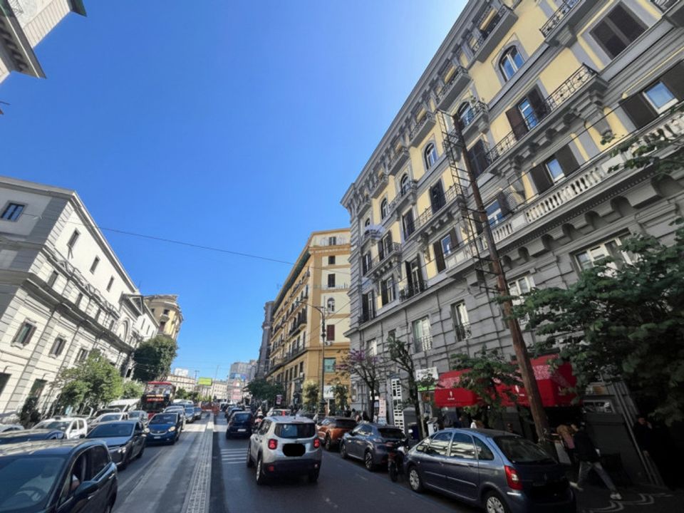 Erhvervsejendom i Naples, Naples - foto 4