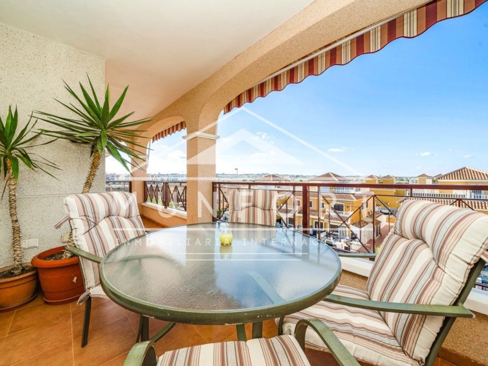 Penthouse in Orihuela Costa, Alicante - photo 4